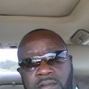 Meet your Posher, Abron